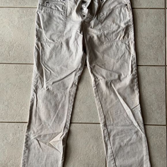 Calvin Klein - Picture 4 of 5